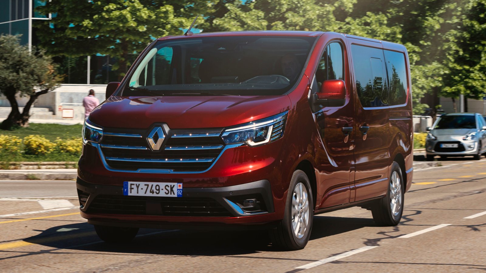 Ficha técnica motores y medidas Renault Trafic Combi Carwow